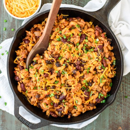 One Pot Chili Mac and Cheese