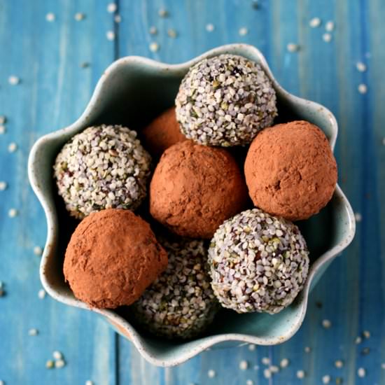 Chocolate Hemp Seed Energy Bites