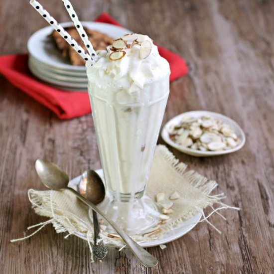 Bourbon Vanilla Marzipan Shake