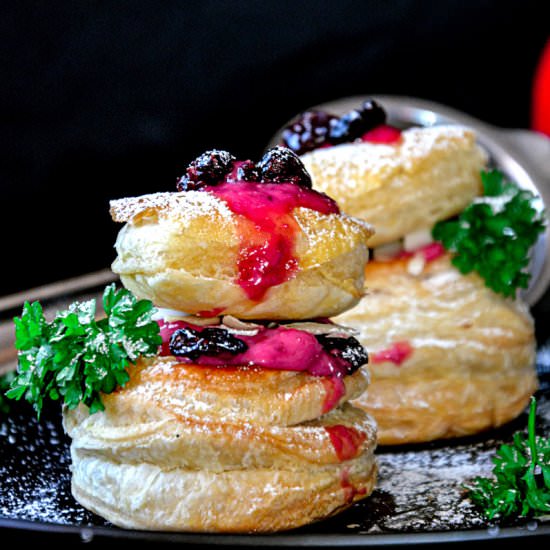 Raspberry Creme Puffs