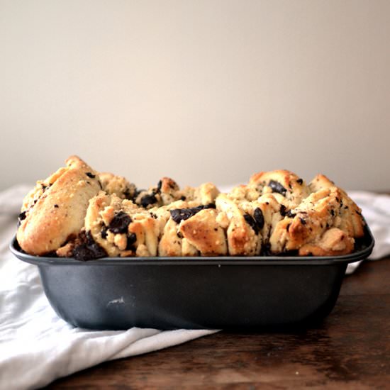 Halva Pull-Apart Bread w/ Chocolate