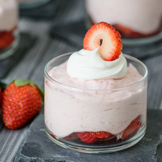 3 Ingredient Strawberry Mousse