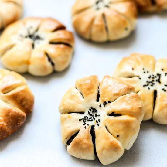 Red Bean Flower Bun