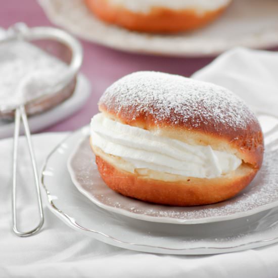 Whipped Cream Doughnuts