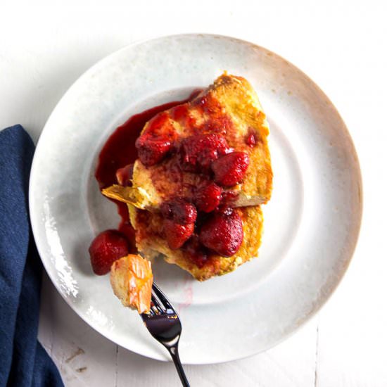 french toast & strawberries