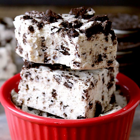 Oreo Cheesecake Fudge