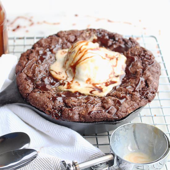 Hot Fudge Stuffed Skillet Cookie