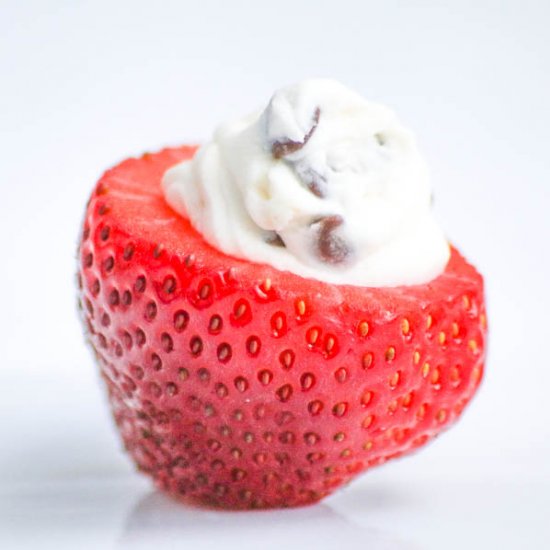 Cannoli Cream Strawberries