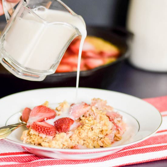 Skillet Baked Strawberry Oatmeal