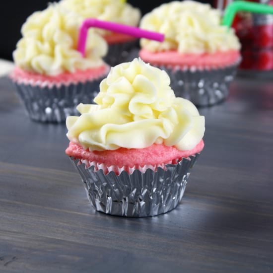 Red Cream Soda Cup Cakes With Cream