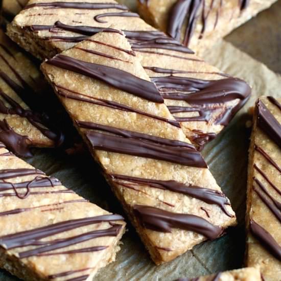 No Bake Almond Fudge Protein Bars