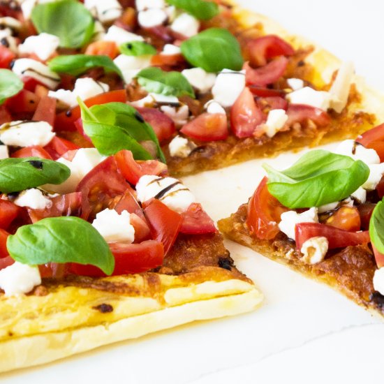 Easy Flatbread Caprese Pizza