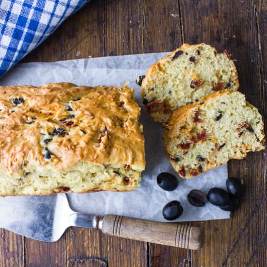 Sun-Dried Tomato Olive Bread