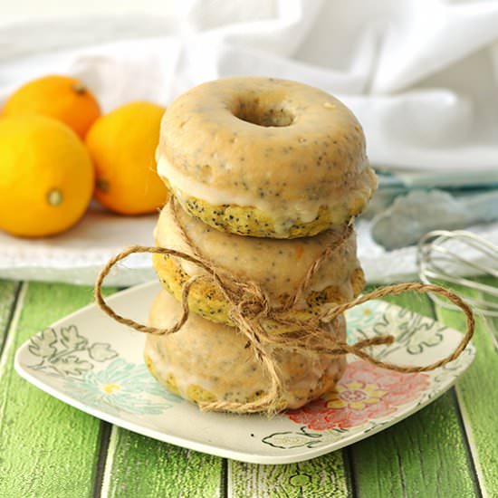 Lemon Poppy Seed Baked Doughnuts