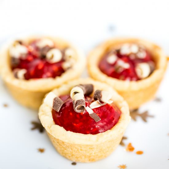 Raspberry Filled Sugar Cookie Cups