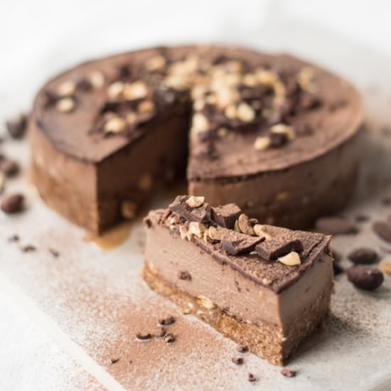 Vegan snickers cake (almost raw)