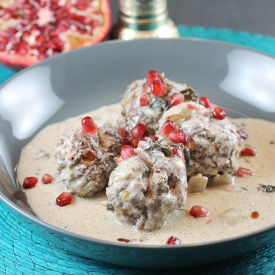 Lamb meatballs with yogurt sauce