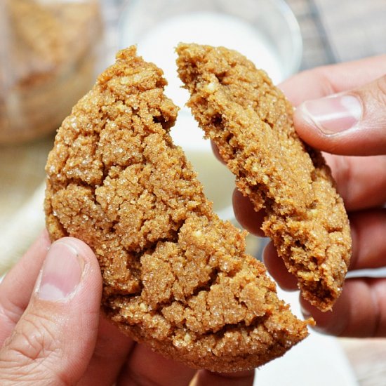 Chewy Ginger Molasses Cookies