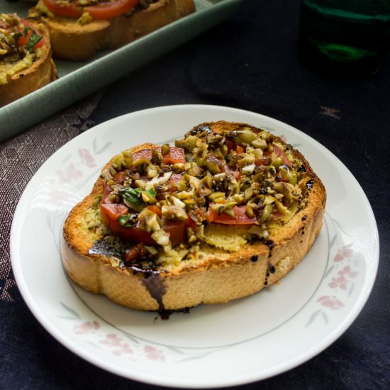 Cashew Cream Cheese Bruschetta