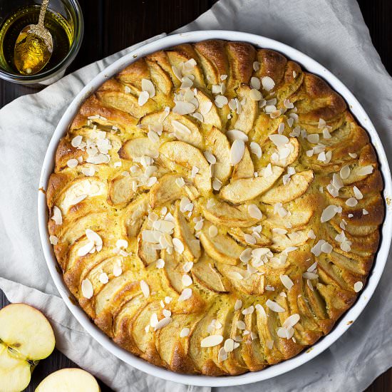 Apple Almond Pie