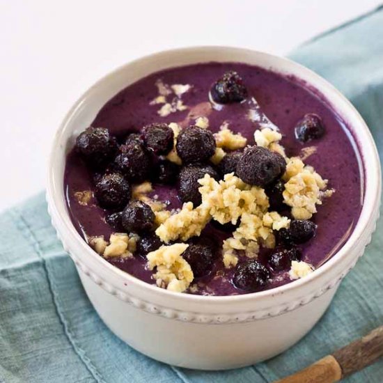 BLUEBERRY CHEESECAKE SMOOTHIE BOWL