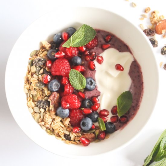 Power Berry Smoothie Bowl