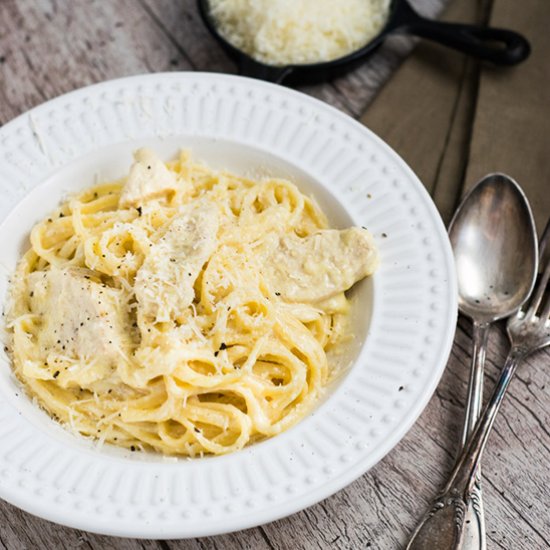 Chicken Alfredo Linguine