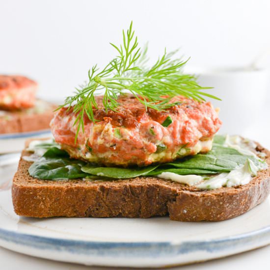 Scandinavian Salmon Burgers