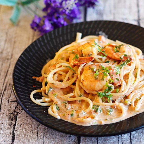 Spaghetti In Creamy Tomato Sauce