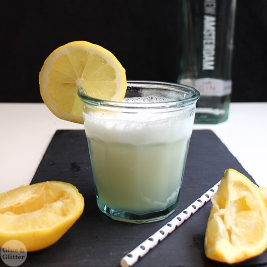 Vegan Lemon Meringue Gin Flip