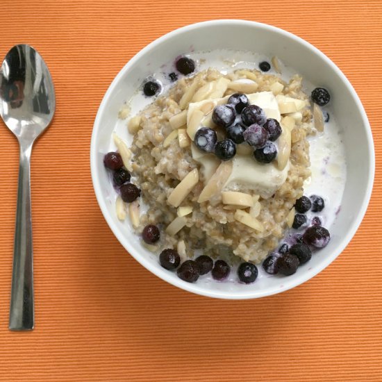 Blueberry Almond Steel Cut Oats