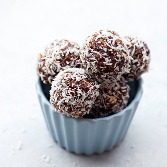 No-Bake Nutella Coconut Bites