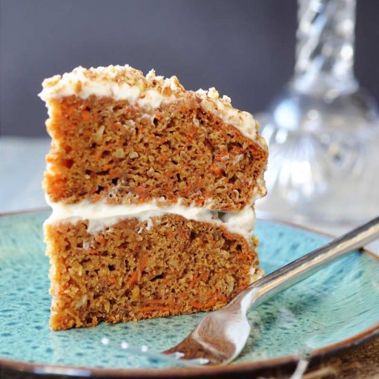 Vegan Hazelnut Carrot Cake