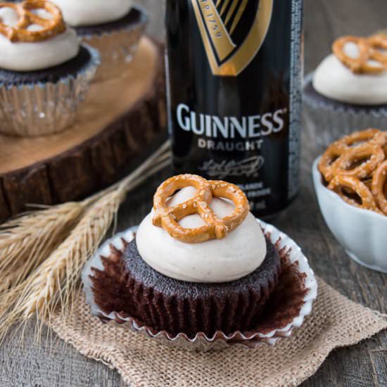 Guinness Cupcakes w/ Cinnamon Frost