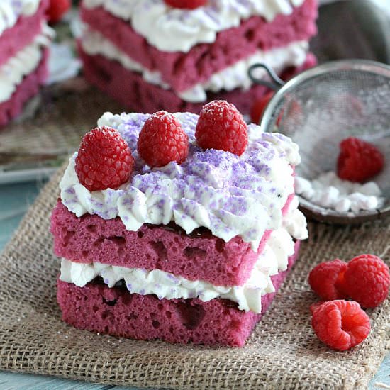 Individual Raspberry Jam Cakes