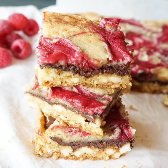 Dark Chocolate Raspberry Almond Bar