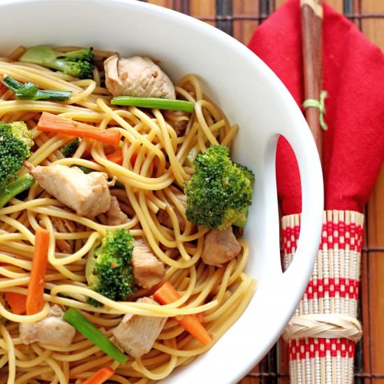 Asian Noodles with Chicken and Veg