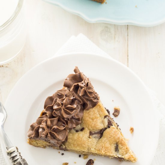 Chocolate Chunk Cookie Cake