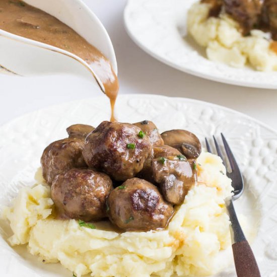 Meatballs in Mushroom Gravy