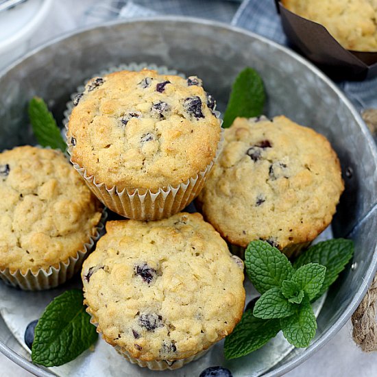 Healthy Oatmeal Blueberry Muffins