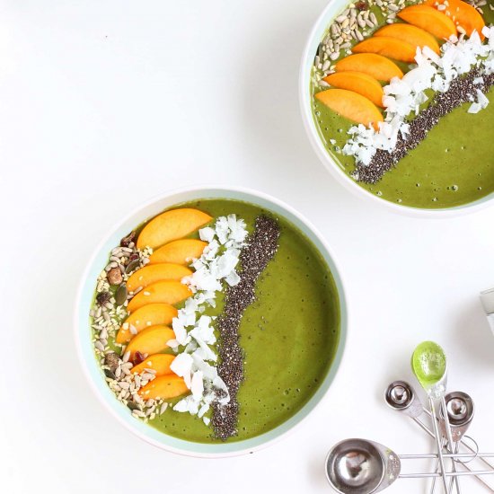 Matcha Peach Smoothie Bowl