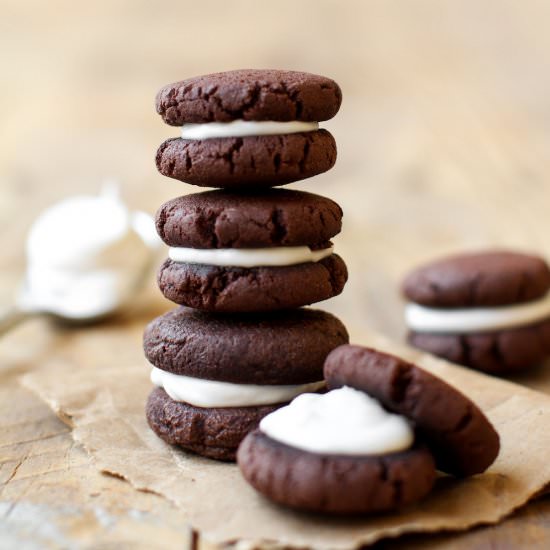 Easy Vegan Oreos