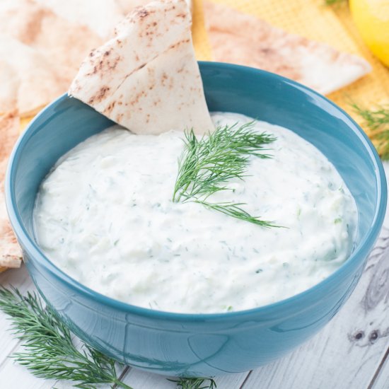 Easy Homemade Tzatziki Sauce