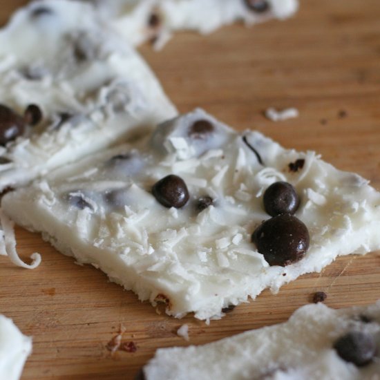 Frozen Vanilla Coconut Yogurt Bark