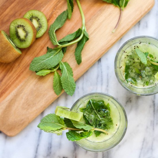 St. Paddy’s Kiwi Cocktail