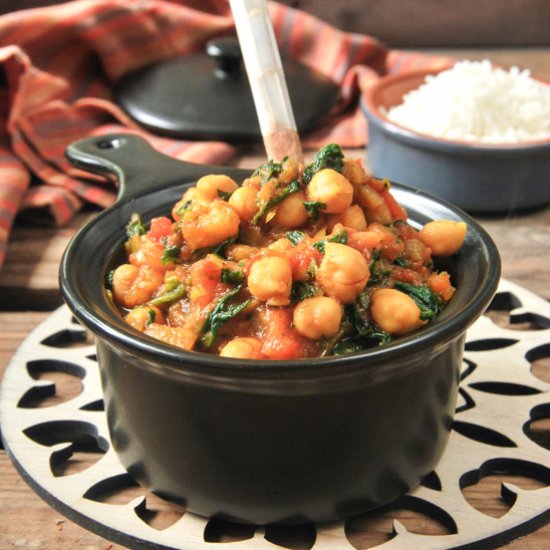 Chickpea and spinach curry