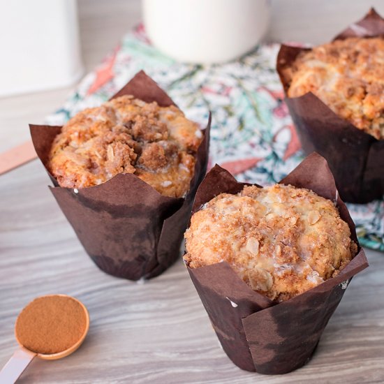 Apple Crumb Muffins