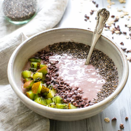 Cherry Almond Smoothie Bowl