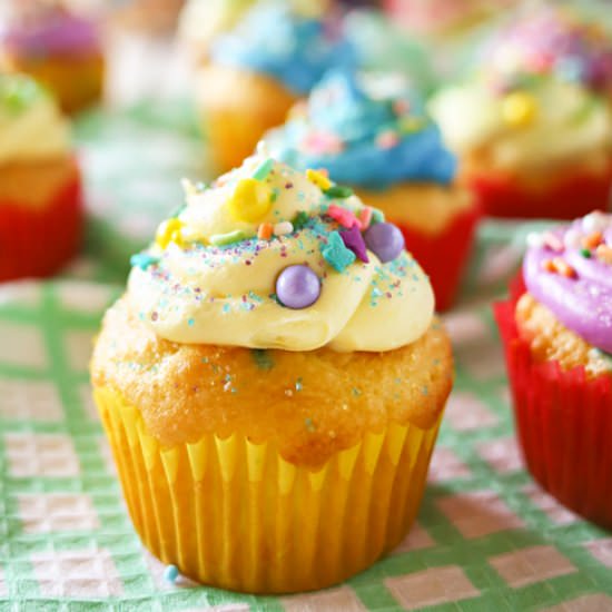 Funfetti Easter Cupcakes