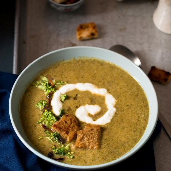 Roasted Broccoli Onion Soup